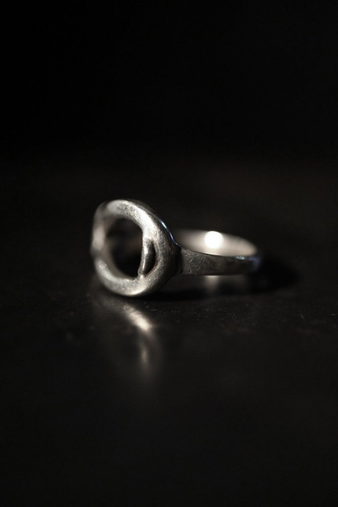 Vintage hook design silver ring