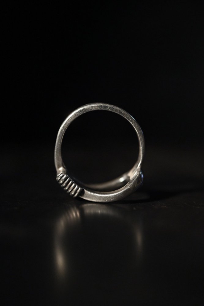 Vintage hook design silver ring