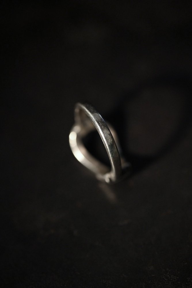 Vintage hook design silver ring