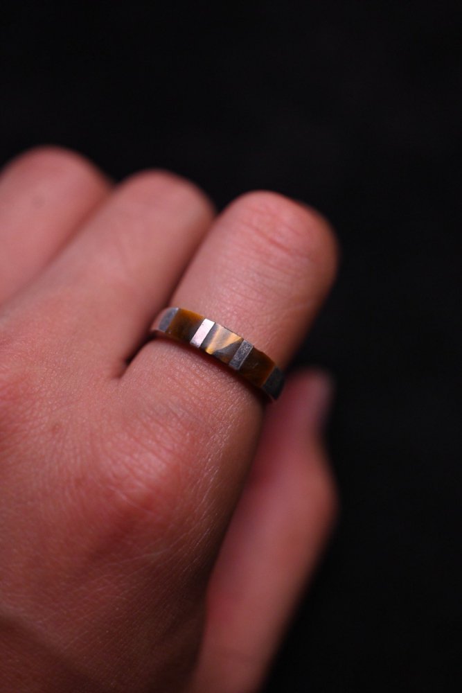 Vintage silver  tiger eye ring