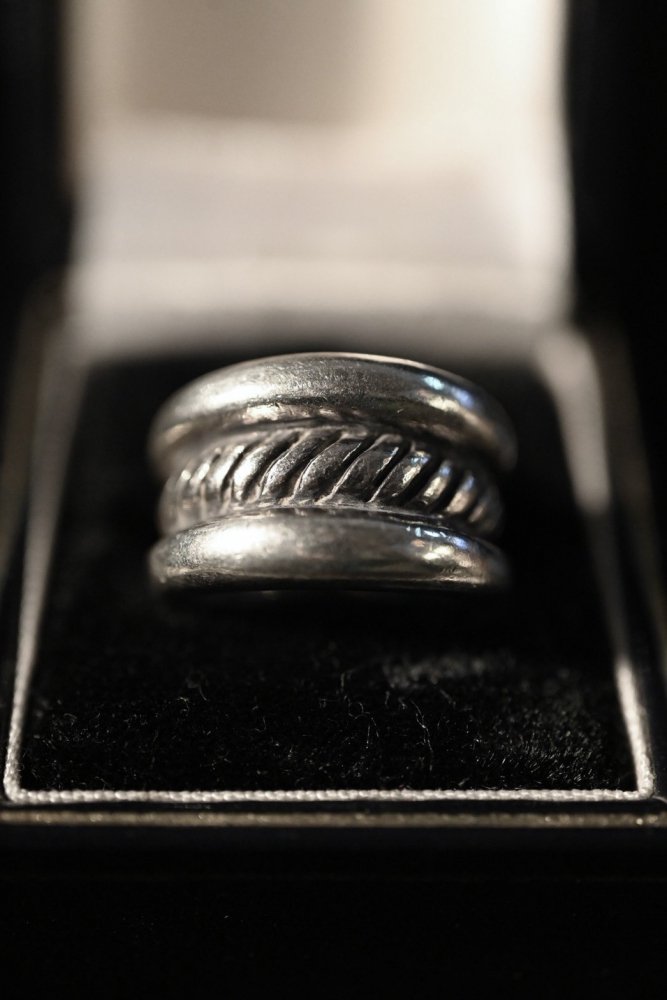 Vintage silver ring