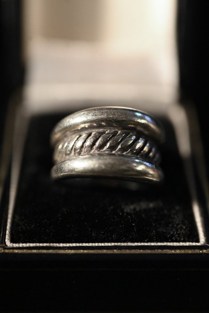 Vintage silver ring