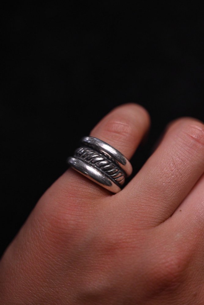 Vintage silver ring