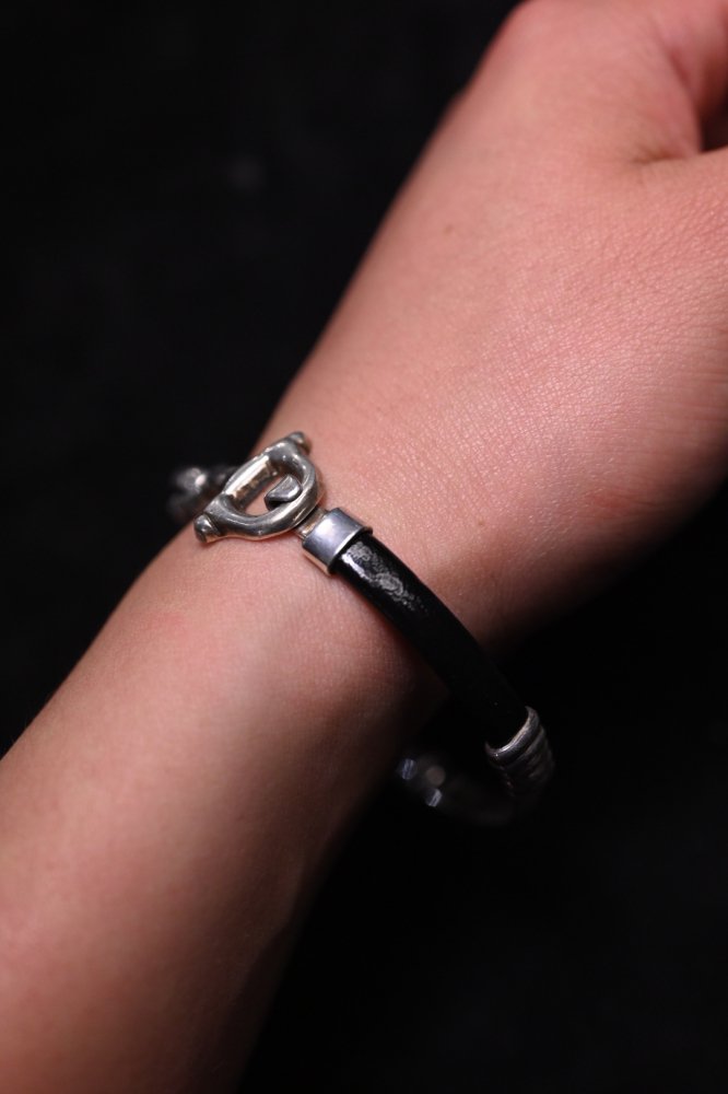 Vintage silver × leather horsebit bracelet