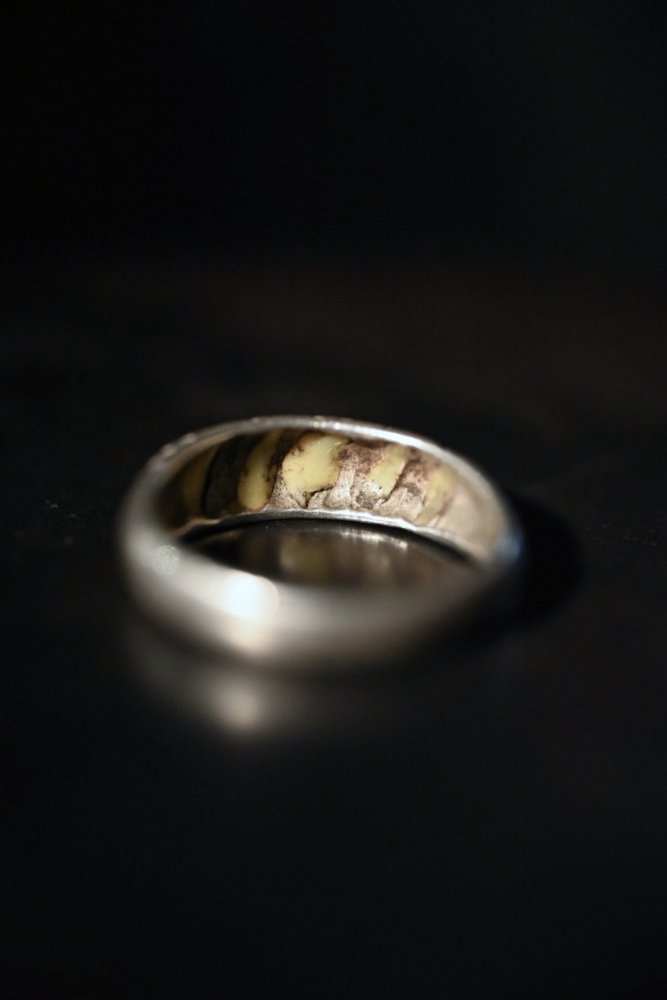 Vintage silver  shell ring