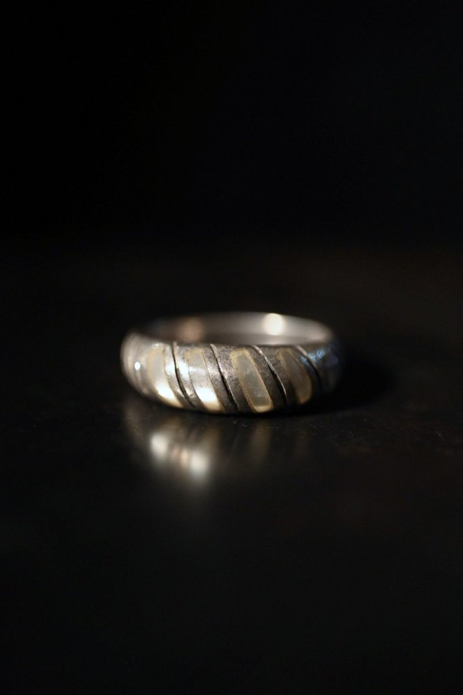 Vintage silver  shell ring