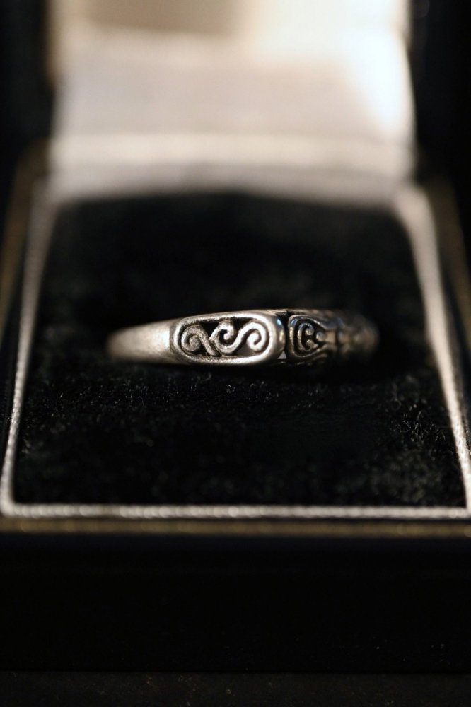 Vintage silver ring