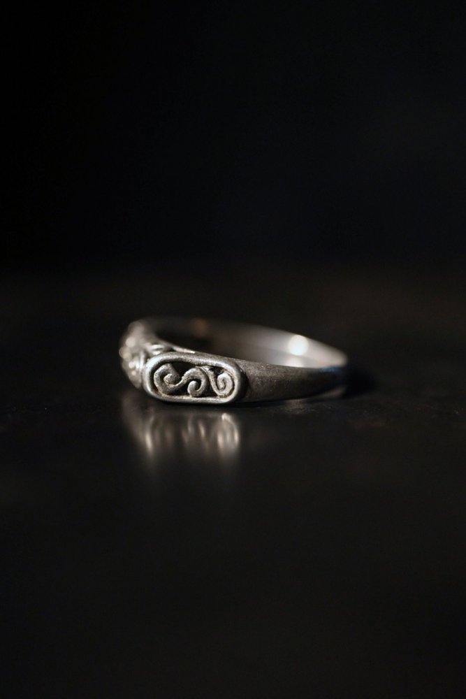 Vintage silver ring