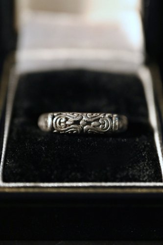 Vintage silver ring