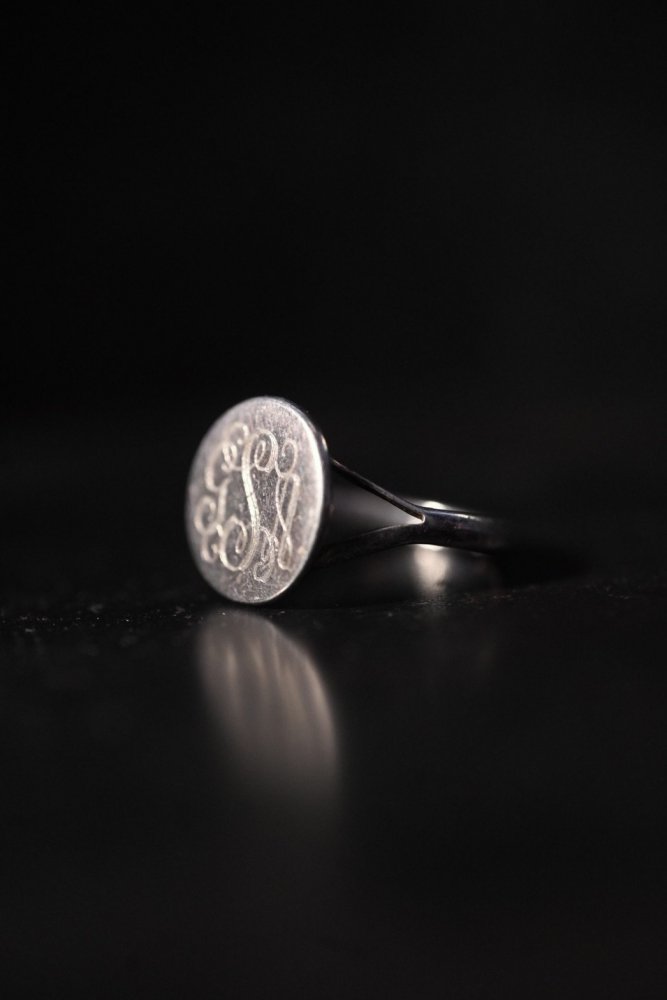 Mid 20th silver signet ring