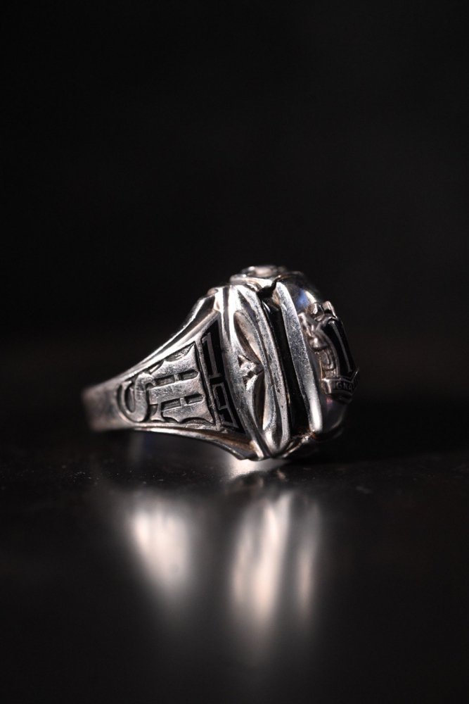 us 1976's silver college ring