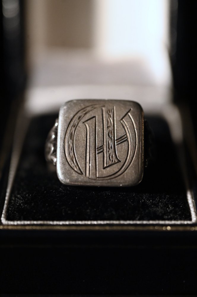 Early 20th silver signet ring