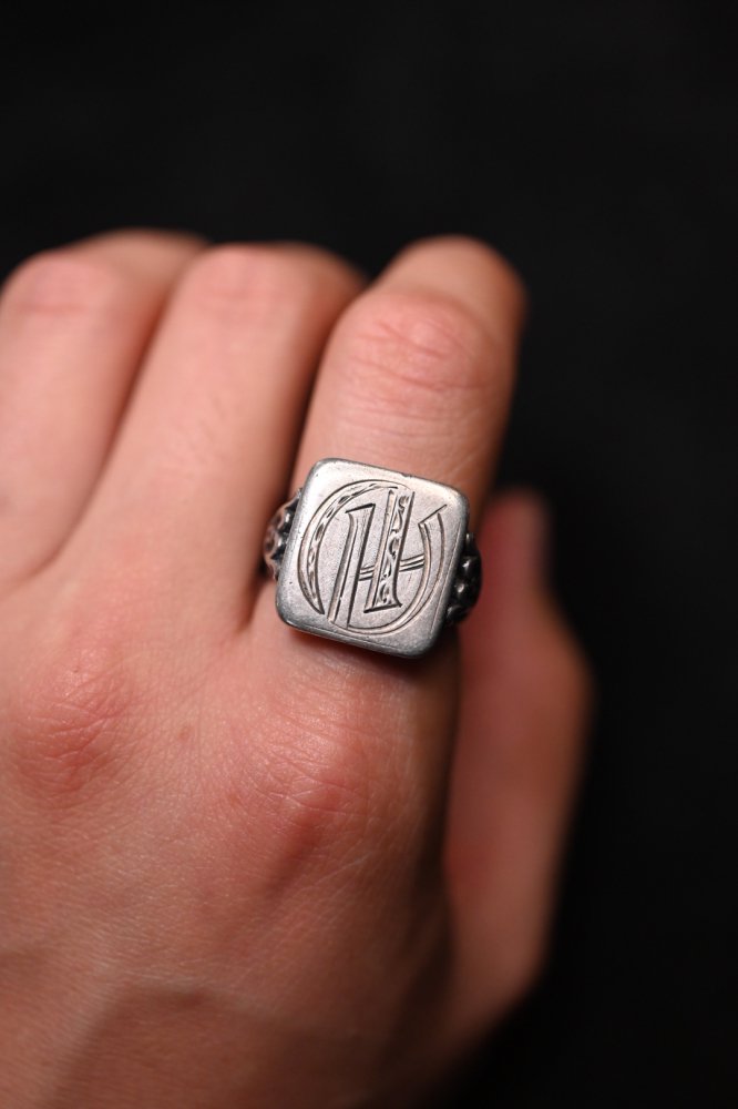 Early 20th silver signet ring