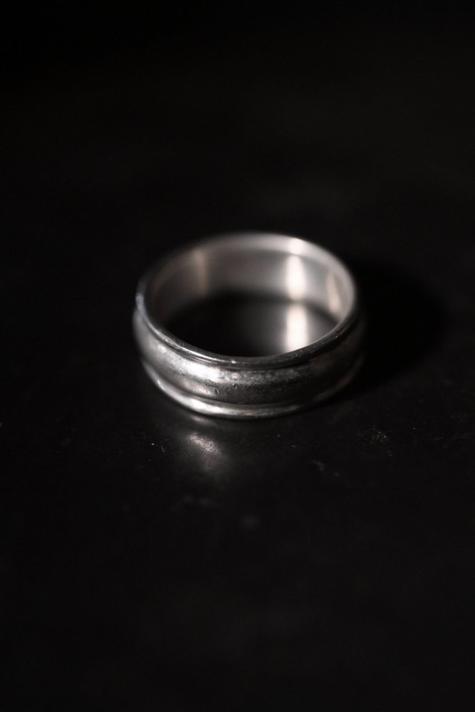 Vintage silver ring