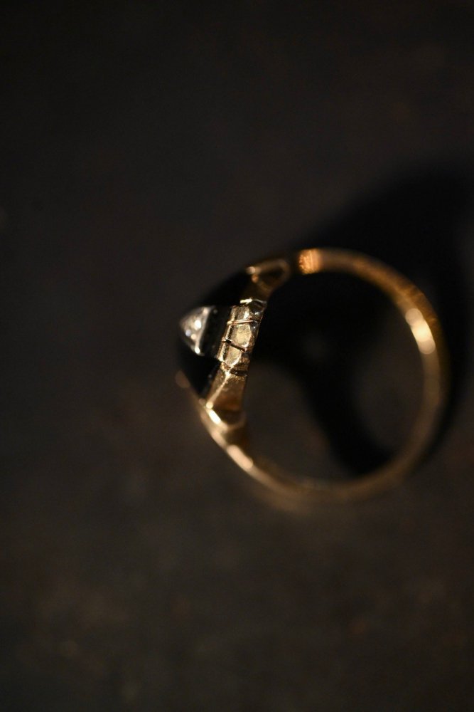 Mid 20th 10K  onyx art deco ring