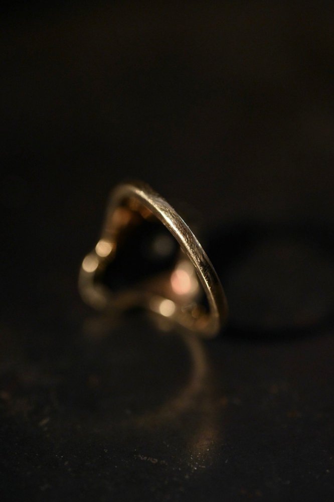 Mid 20th 10K  onyx art deco ring