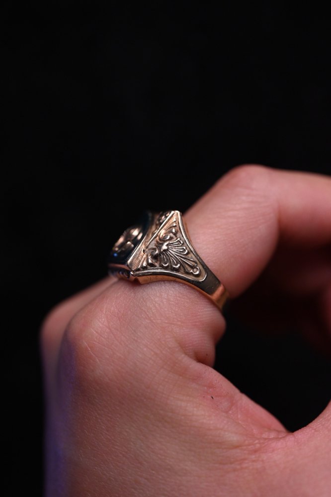 us 1930's~ 10K gold  blood stone ring