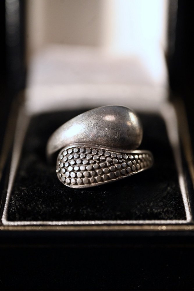 Vintage silver ring