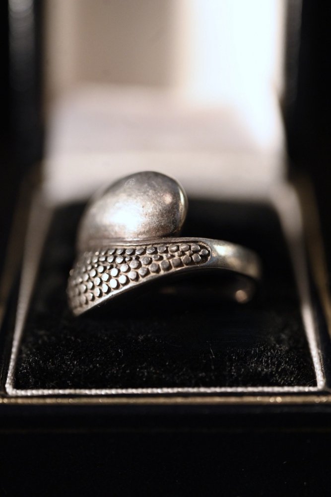 Vintage silver ring