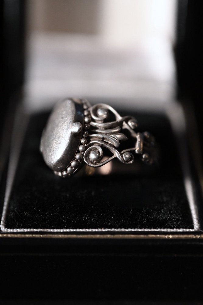 Vintage silver poison ring