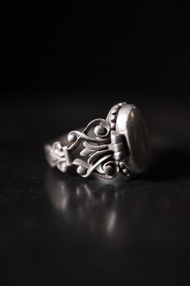 Vintage silver poison ring