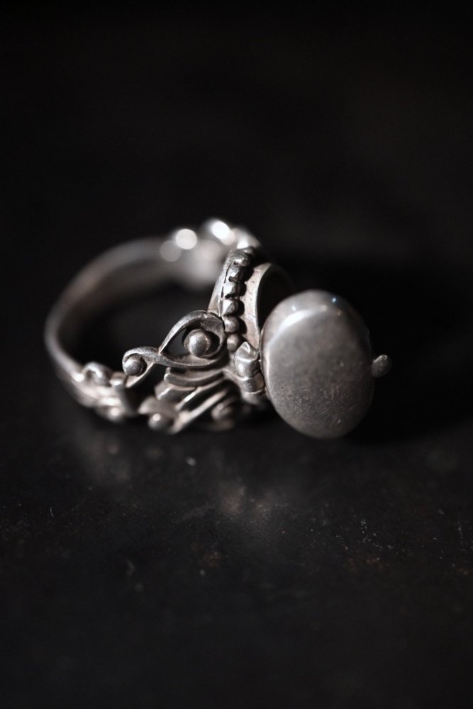 Vintage silver poison ring