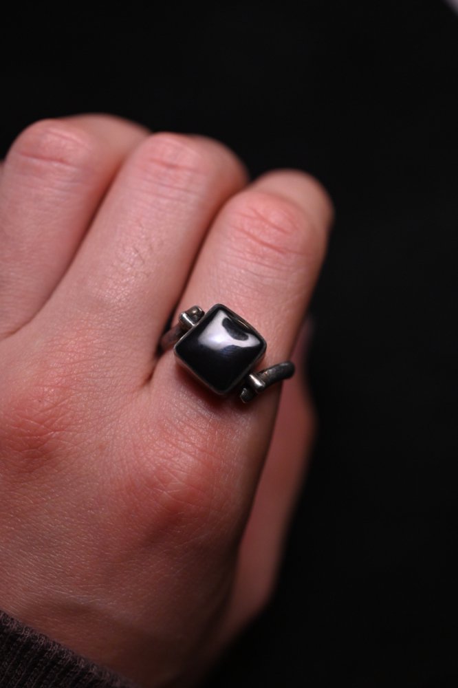 Vintage silver 950 onyx shell ring