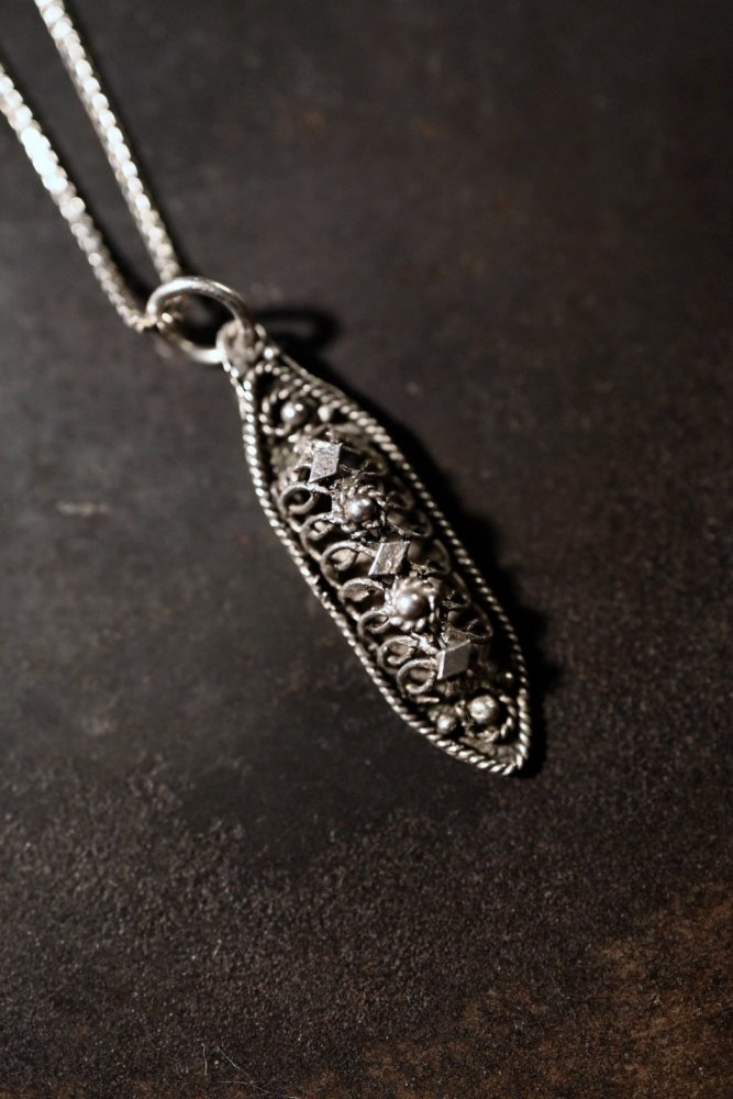 Vintage filigree necklace