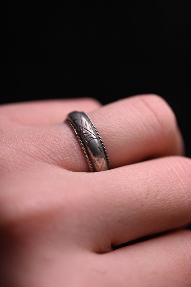 Vintage silver ring