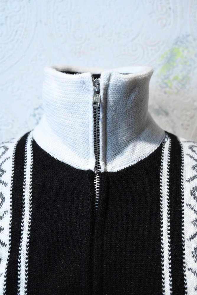 us 1960's high neck zip up sweater