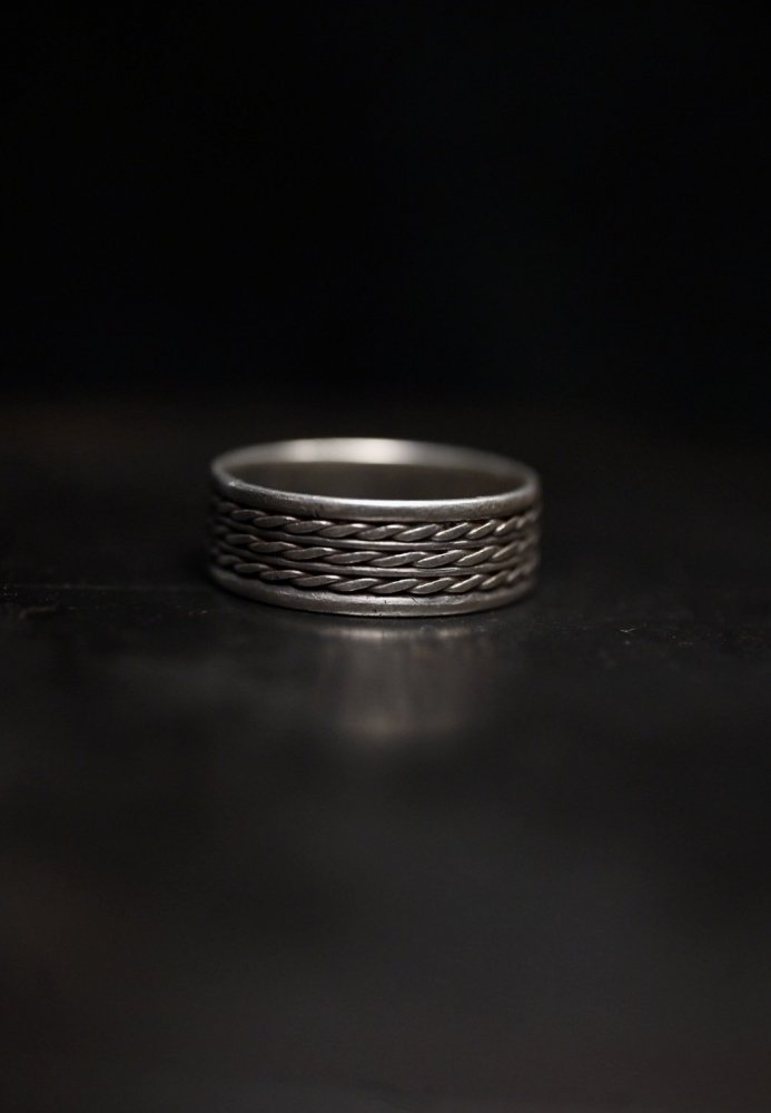 Vintage silver ring