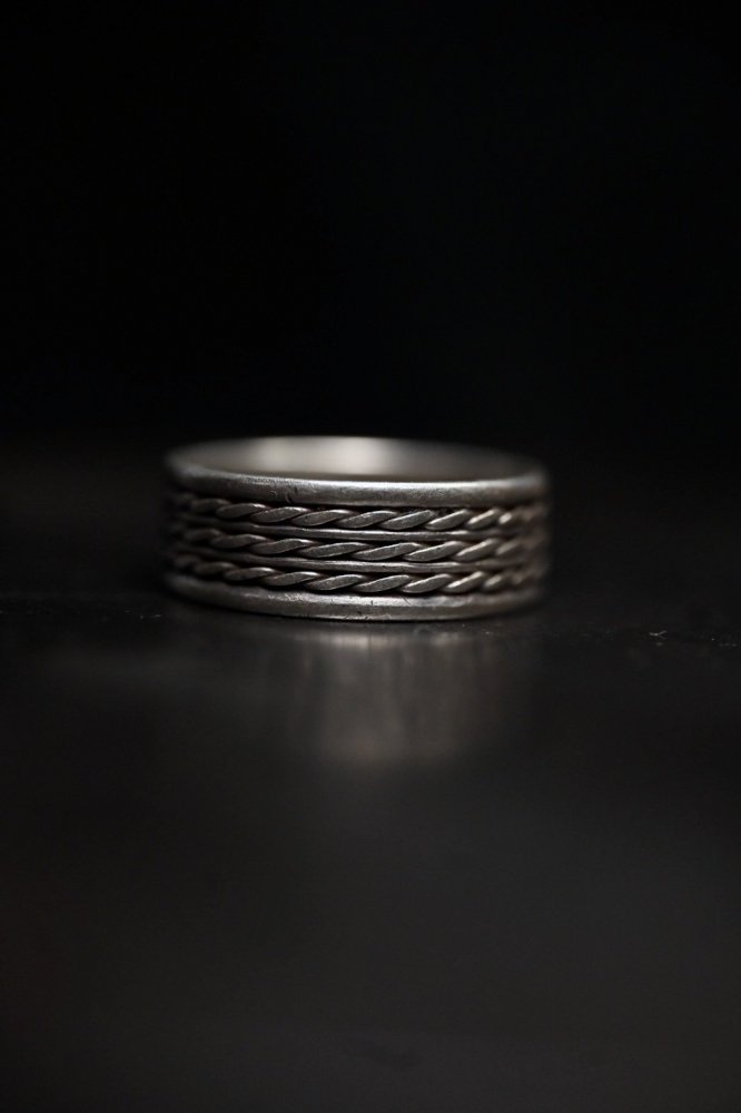 Vintage silver ring