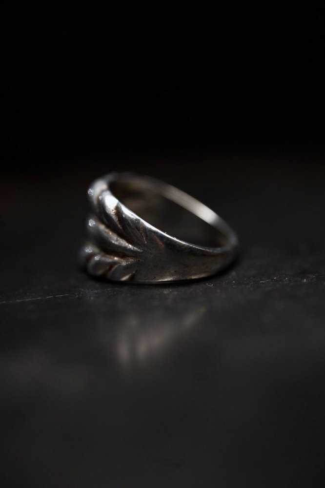 Vintage silver ring