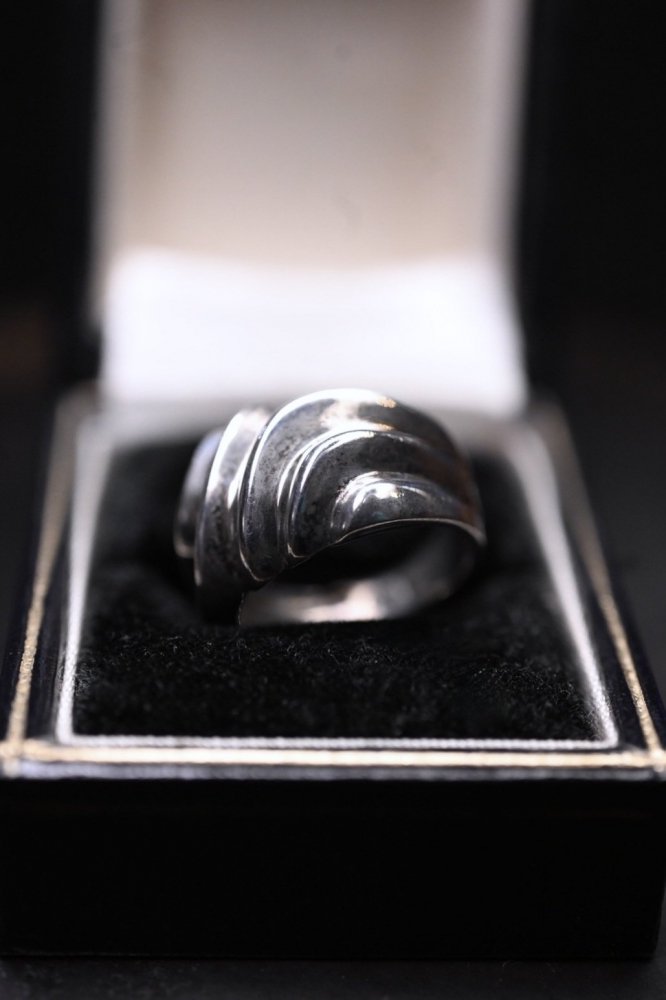 Vintage silver ring