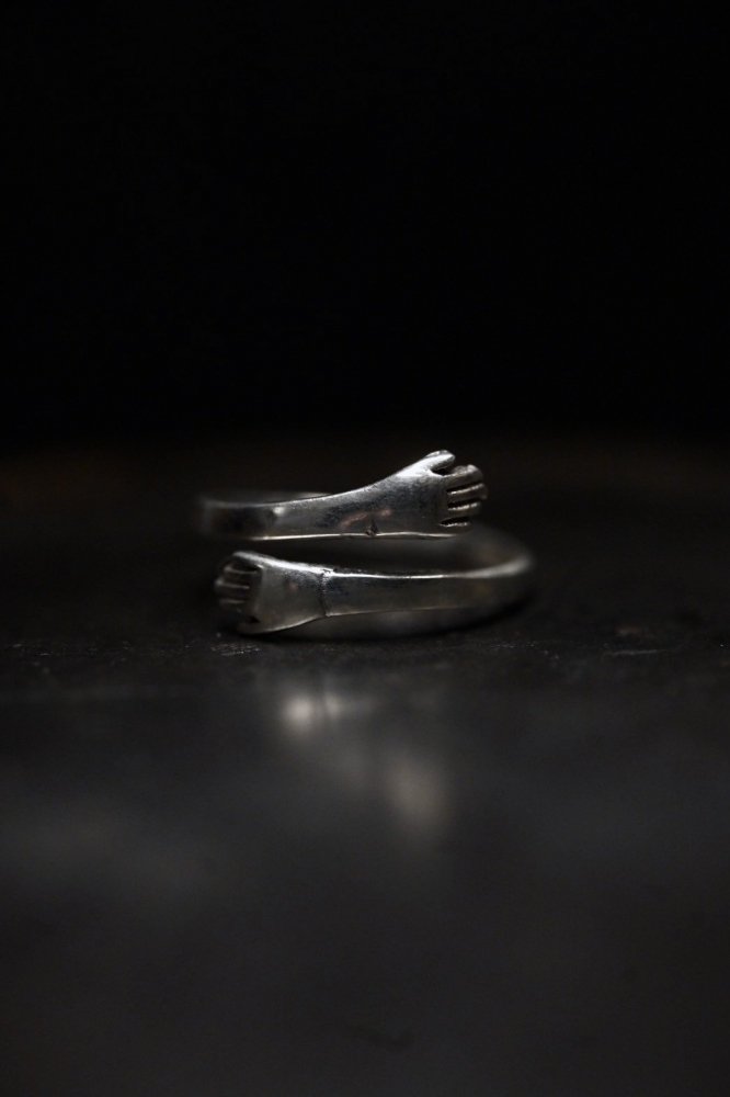 Vintage hand motif silver ring