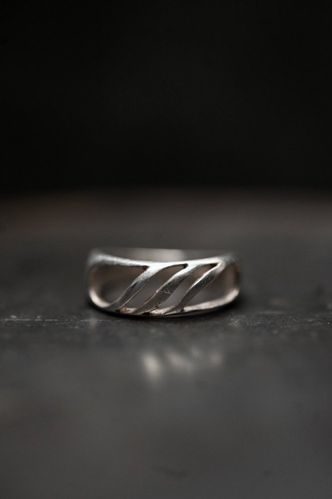 Vintage silver ring