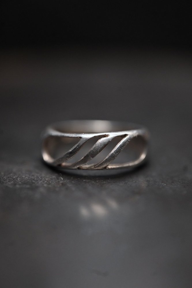 Vintage silver ring