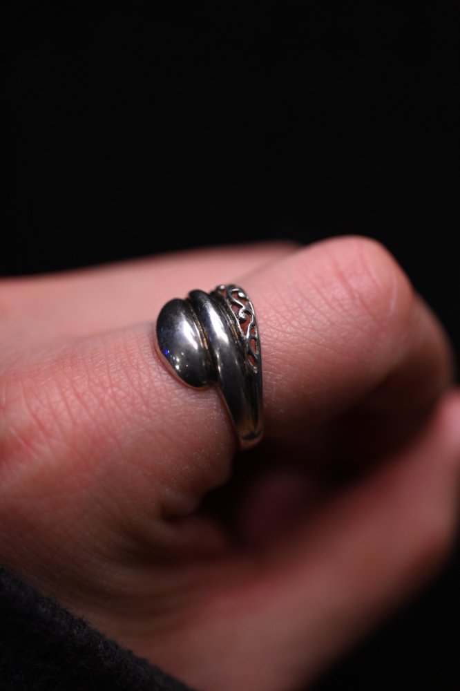 Vintage silver ring