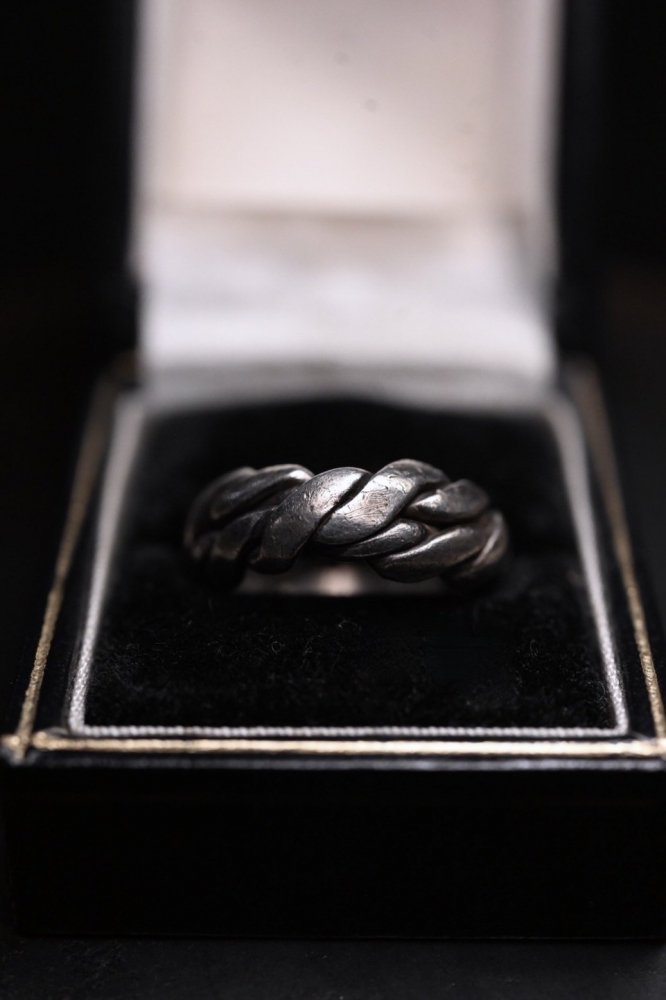 Vintage silver ring