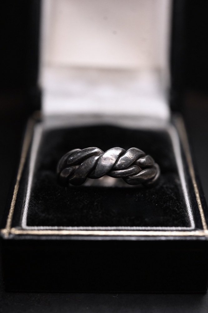 Vintage silver ring