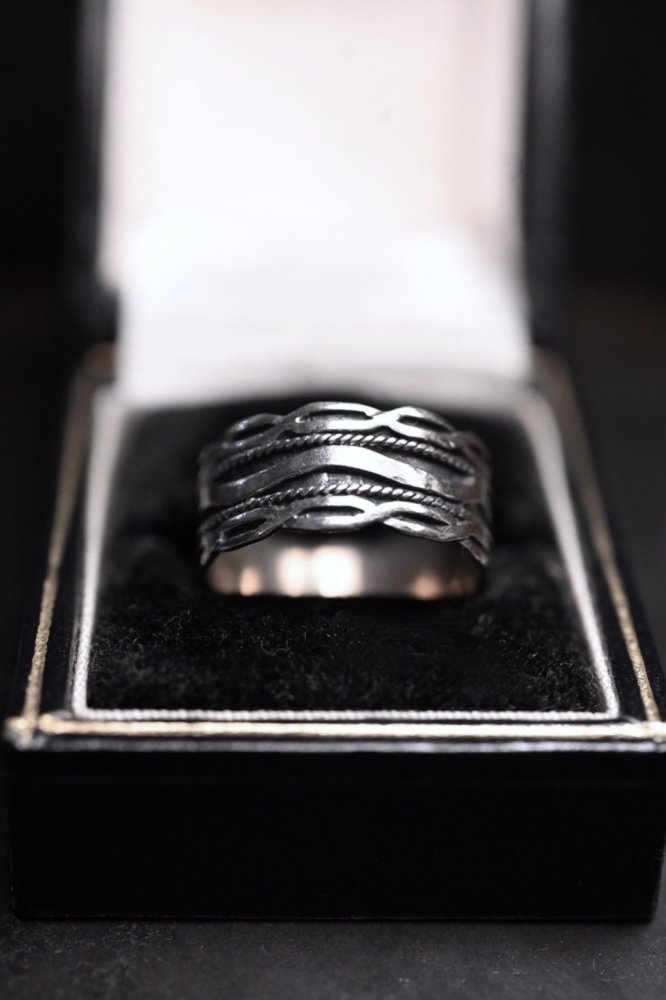 Vintage silver ring