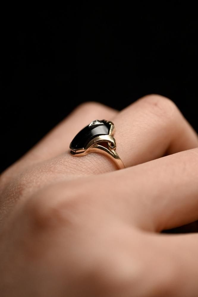 us 1920's~ 10K gold  onyx ring