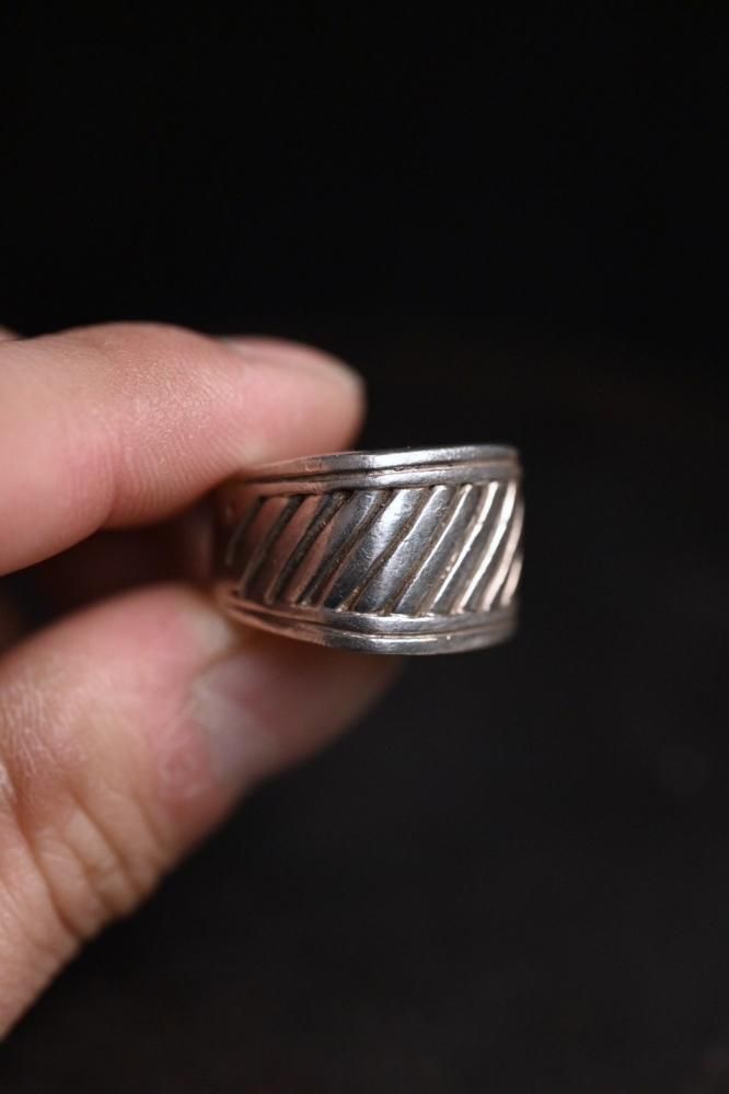 Vintage silver ring