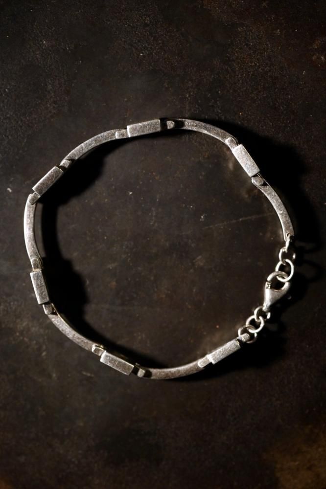 Vintage silver  shell braclet