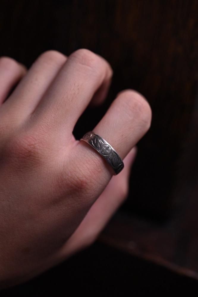 Vintage silver cross ring