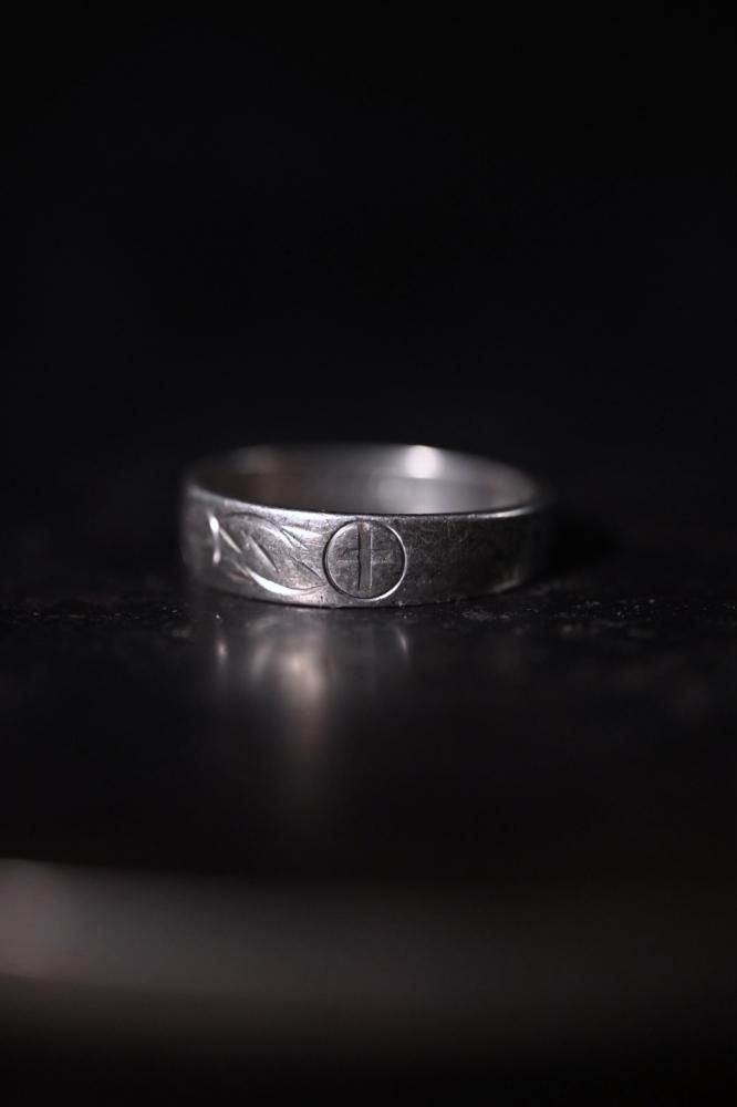 Vintage silver cross ring
