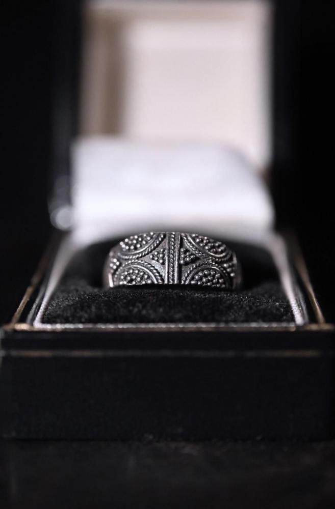 Vintage silver ring