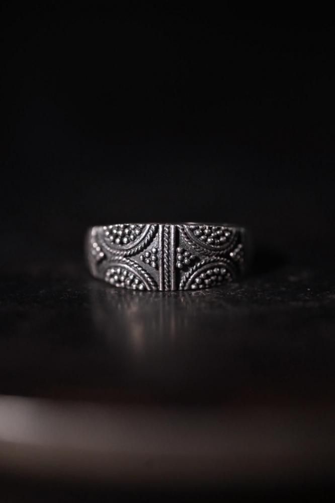 Vintage silver ring