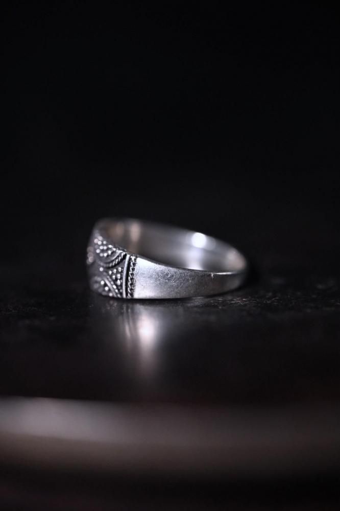 Vintage silver ring