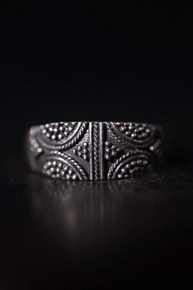 Vintage silver ring